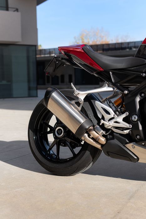 Triumph Speed Triple 1200 RR 2022