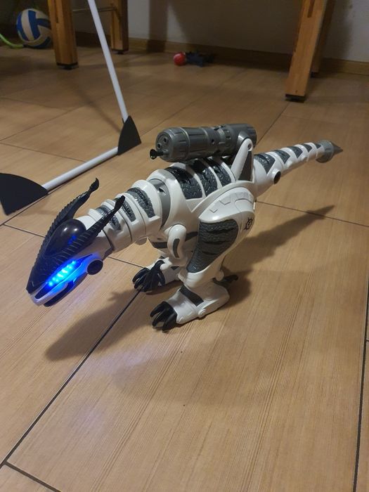 Dinozaur sterowany