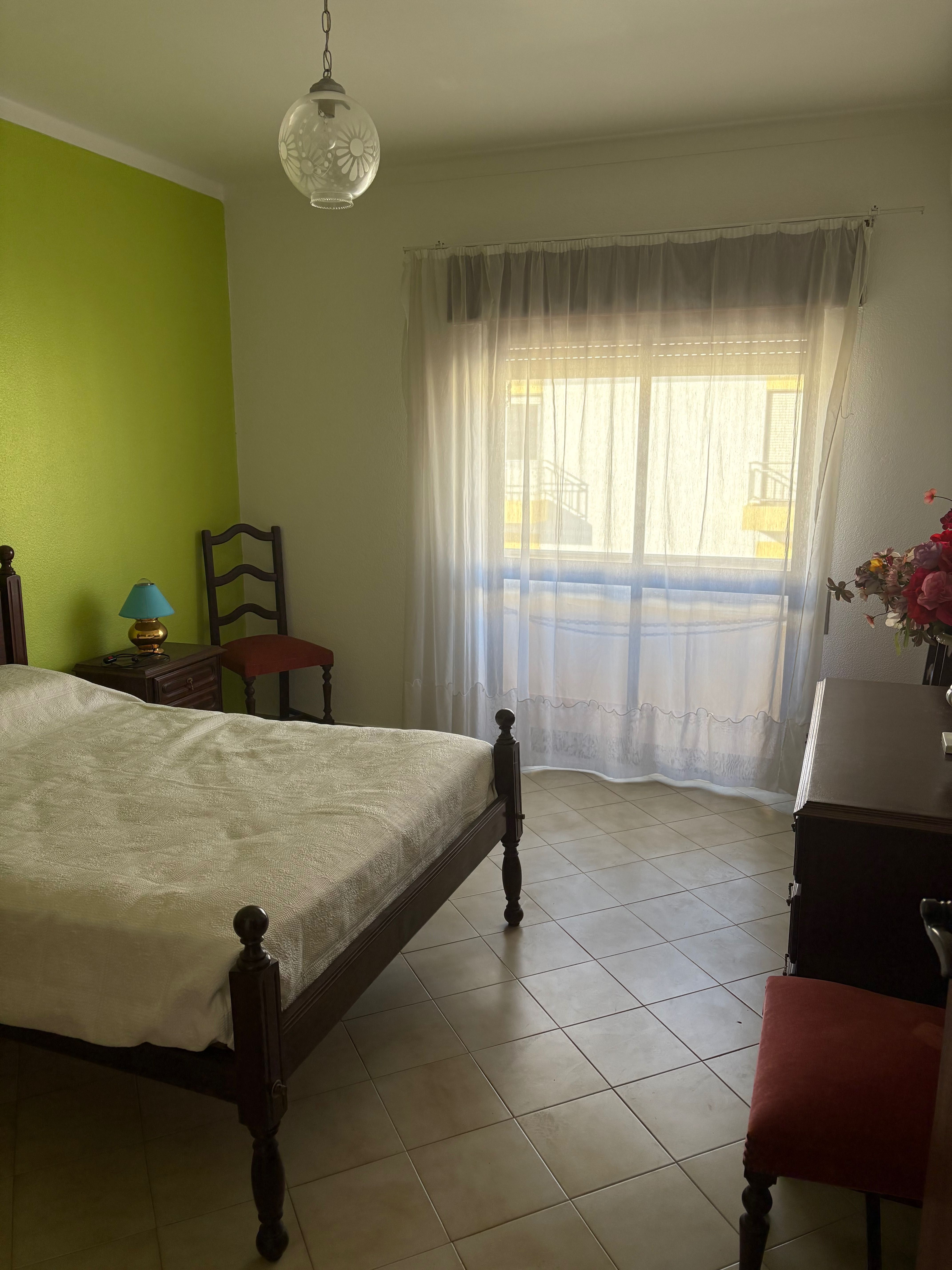 Apartamento T2 mobilado com a/c em TAVIRA  (Porta Nova)