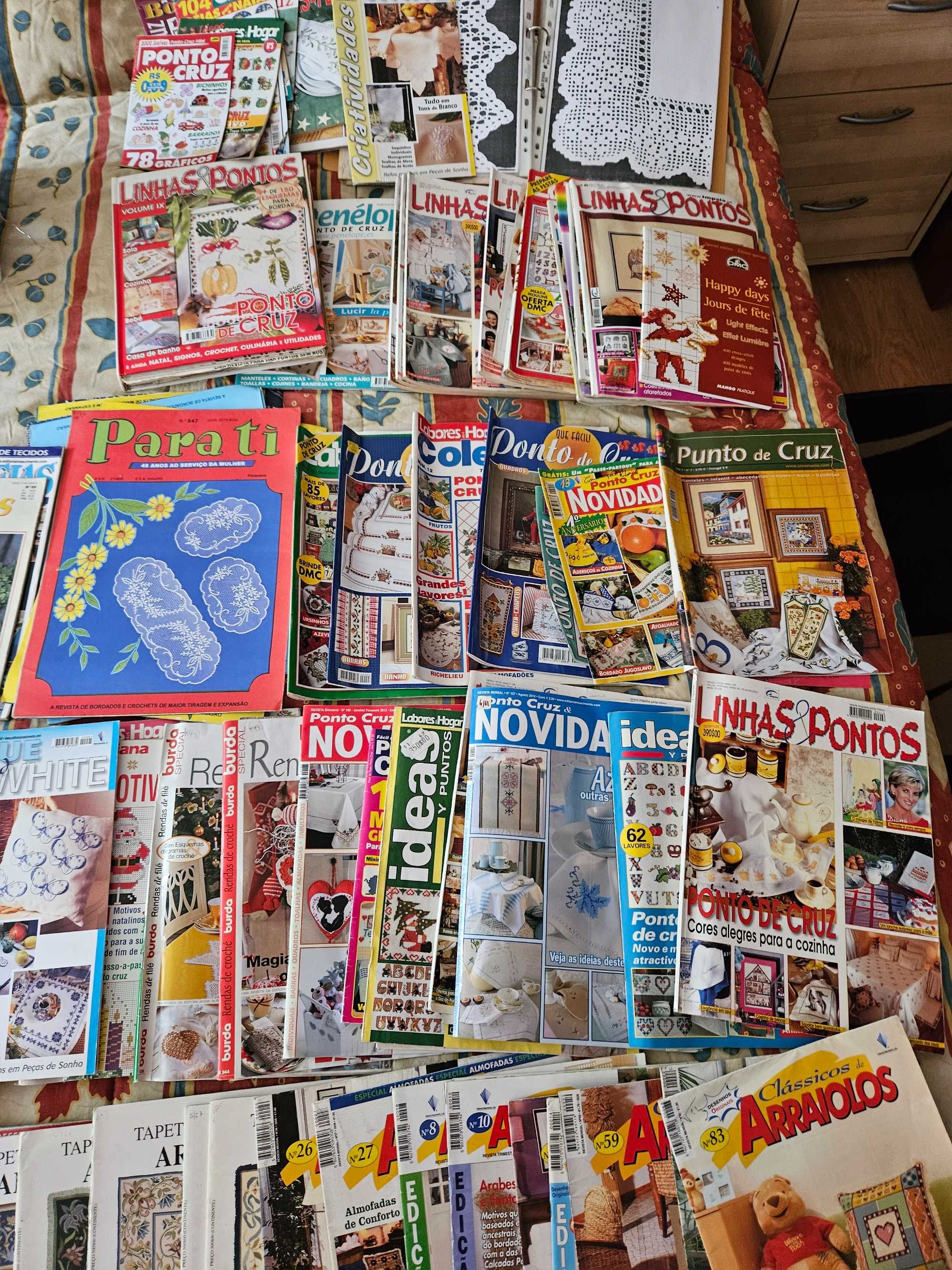 Revistas de crochet, Arraiolos,ponto de cruz e conjunto de agulhas