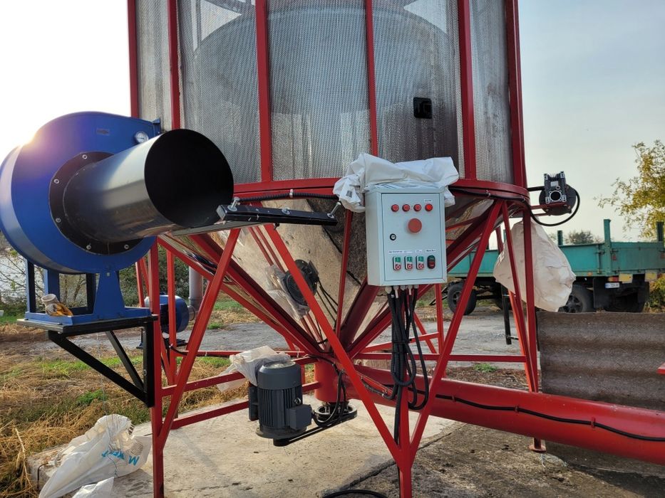 Зернова сушарка. 10 кубів. Нержавіюча сталь.