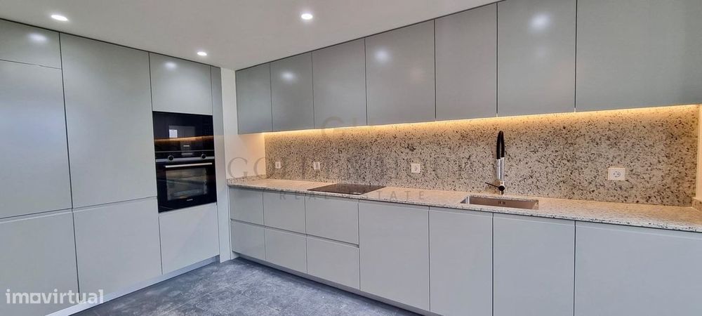 Apartamento T3 Venda em Mafamude e Vilar do Paraíso,Vila Nova de Gaia