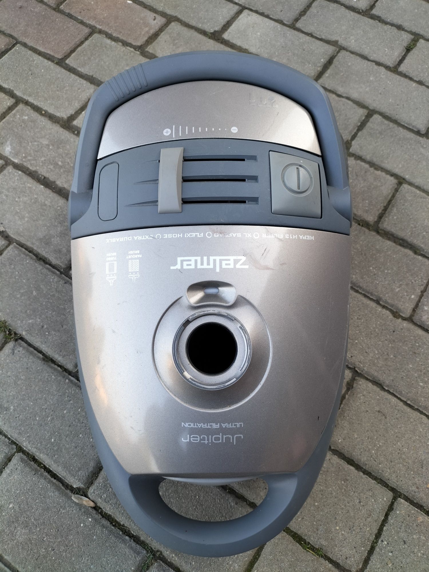 Odkurzacz Zelmer Jupiter 890W z końcówką