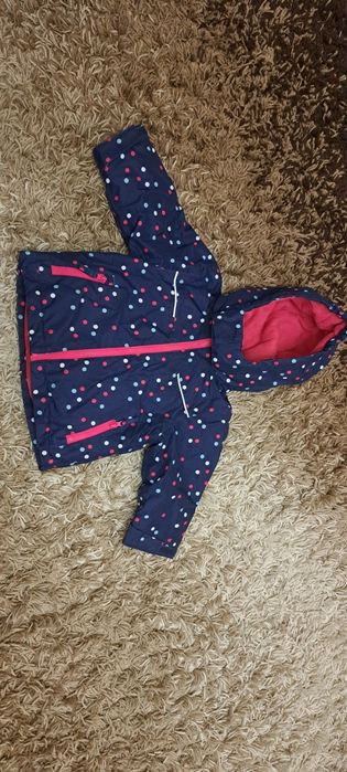 Продам дитячий комбінезон з курткою.