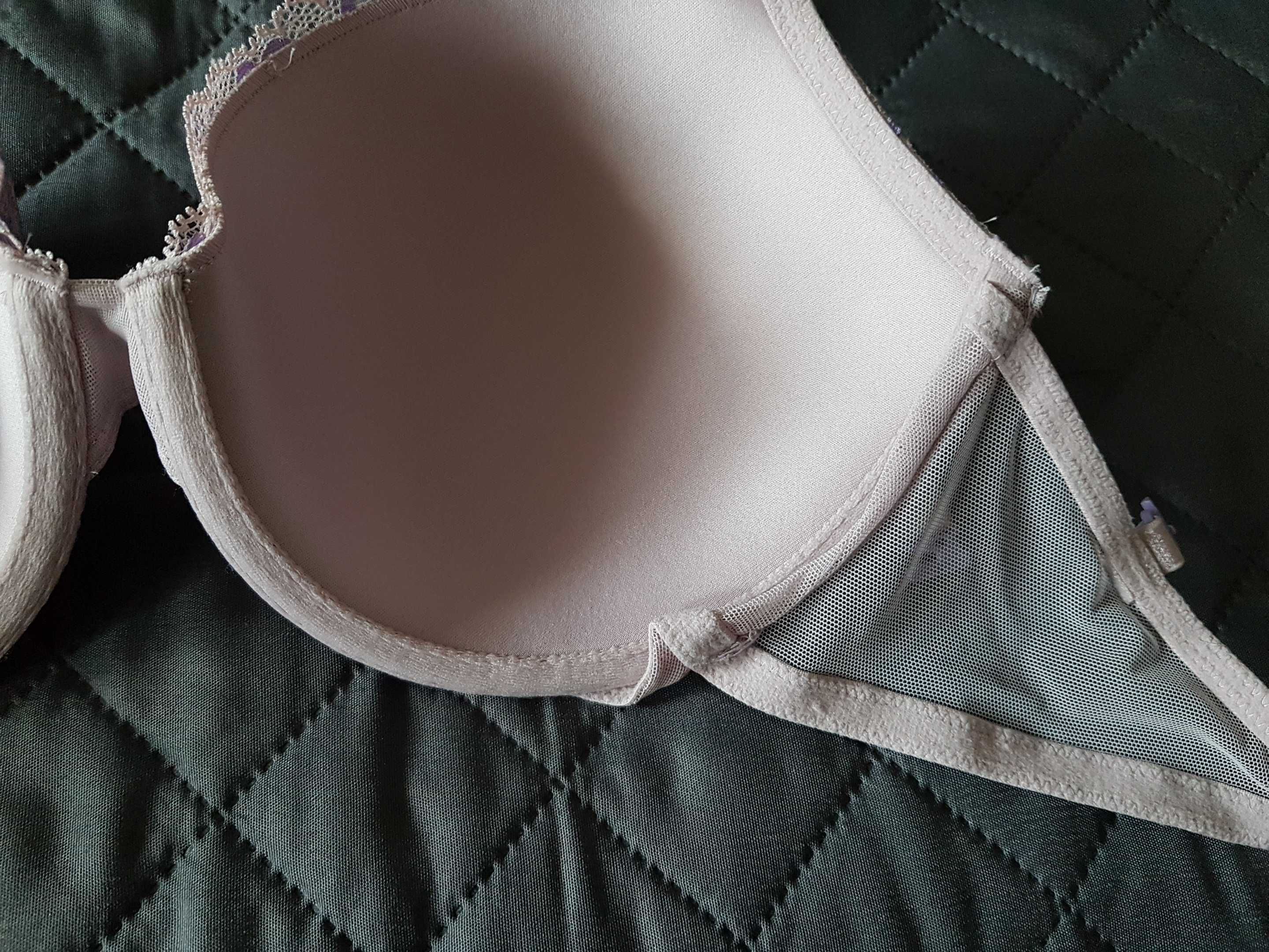 biustonosz stanik Victorias Secret 34DD 32DD