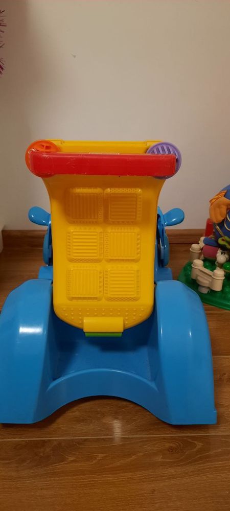 Іграшка, машинка. Игрушка. Fisher Price