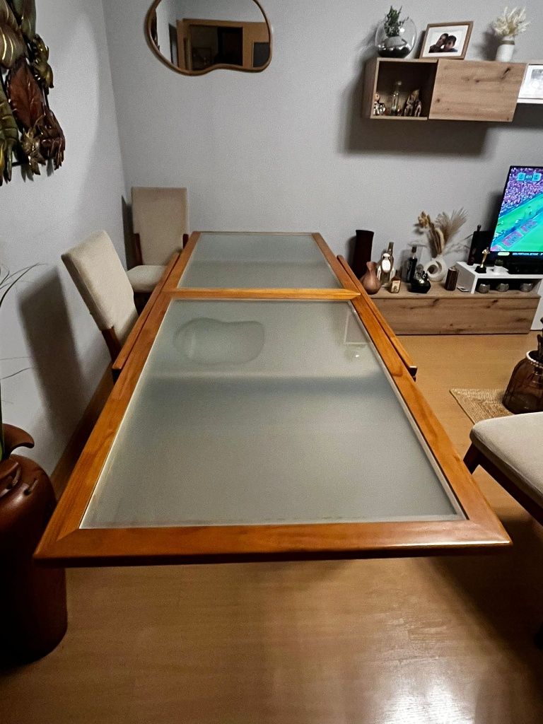 Conjunto mesa de sala de jantar