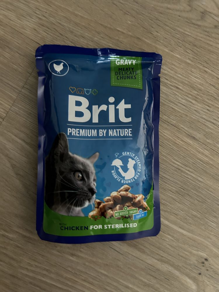 Корм вологий brit premium з різними смаками
