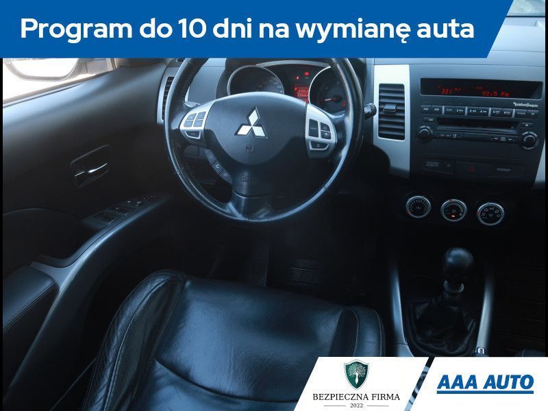 Mitsubishi Outlander 2.0 DI-D, 7 miejsc, Xenon, Klimatronic, Tempomat,