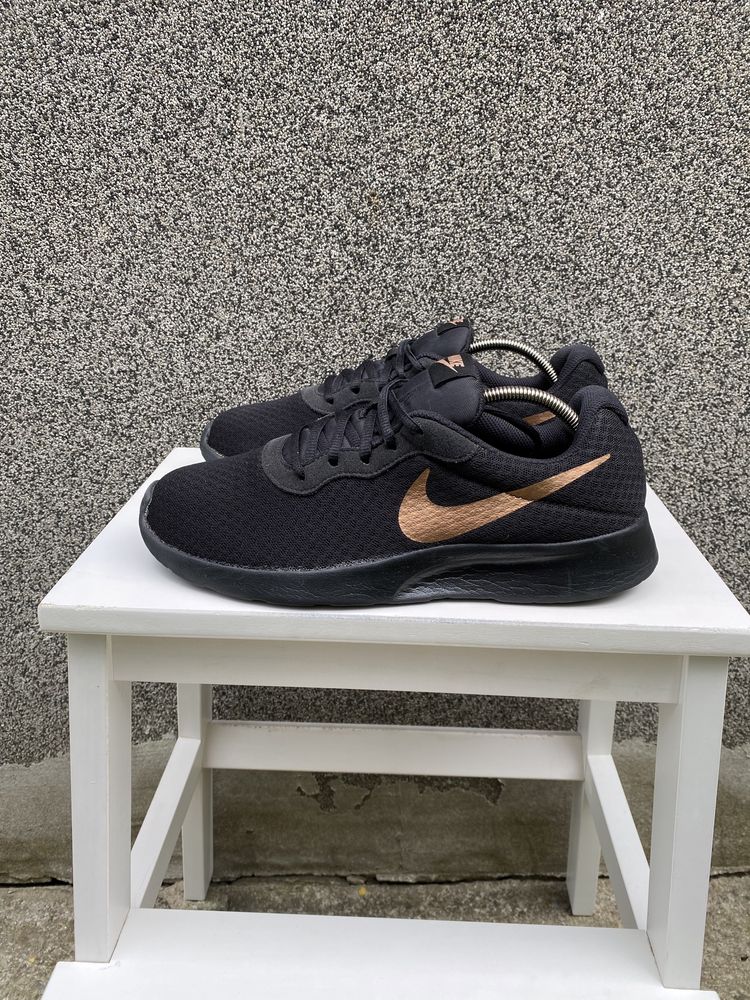 Оригінал кросівки Nike Tanjun 812655-005