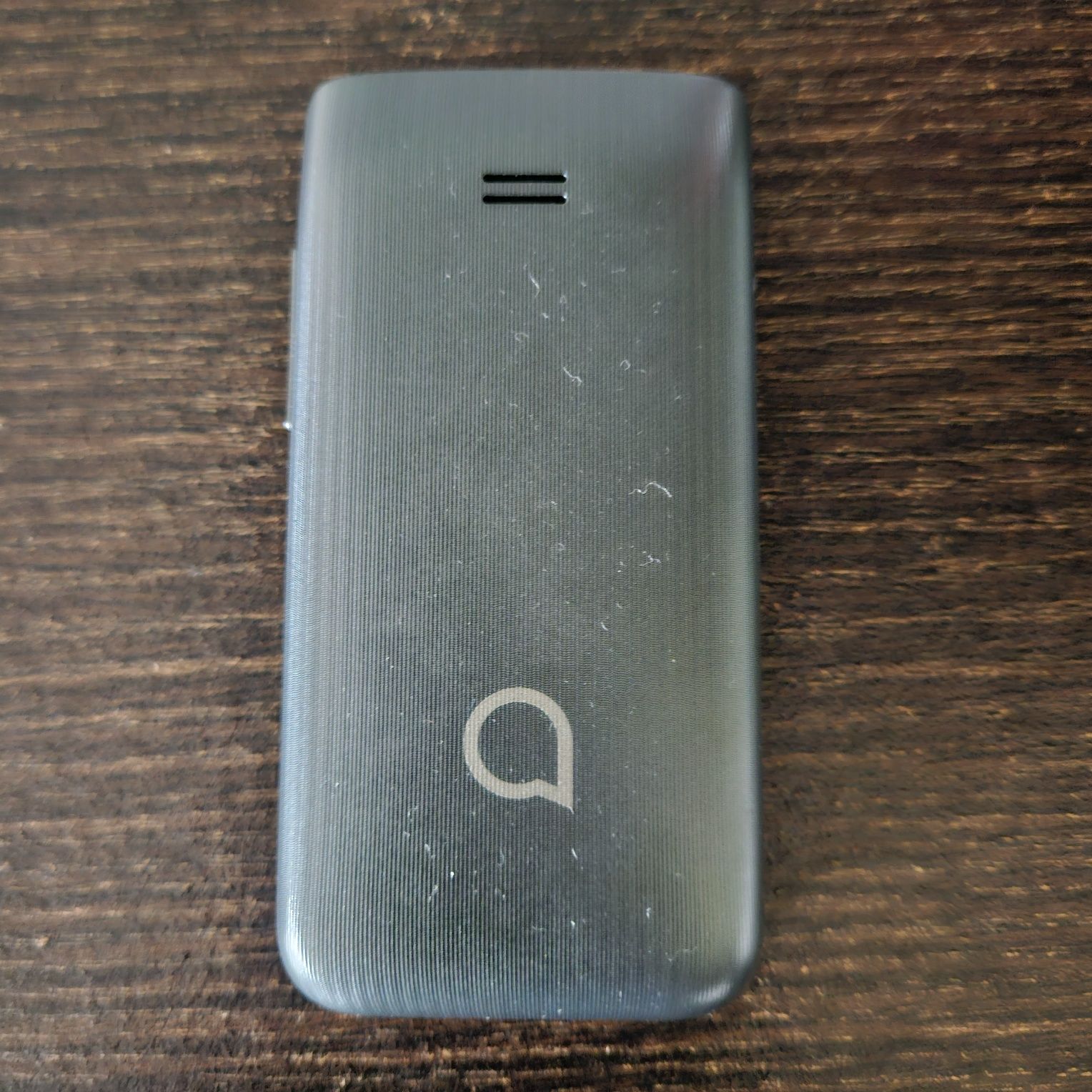 Telefon dla seniora Alcatel 3982x z orginalną folią na wyświetlaczu