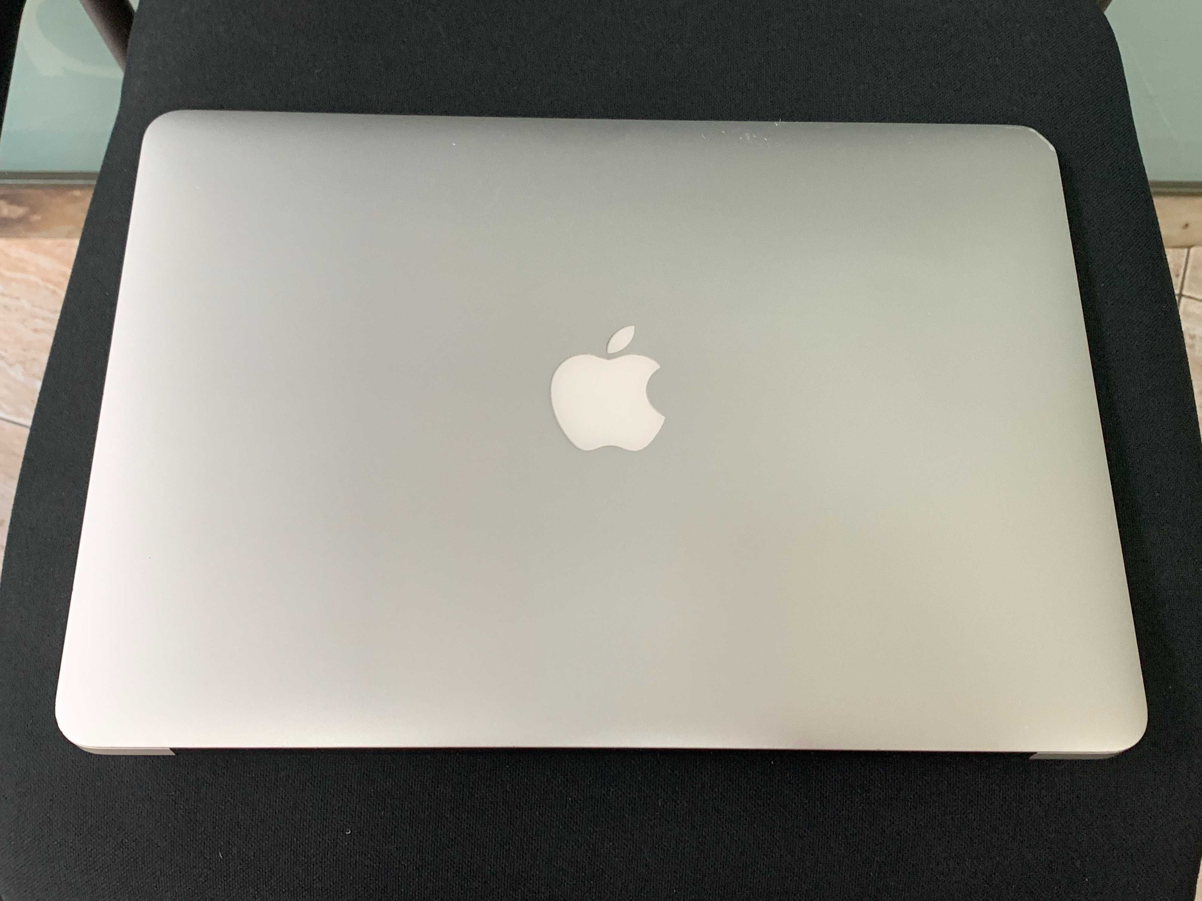 Macbook Air 2015 i5 128GB Full Apps