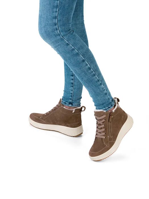 Світло-коричневі черевики в стилі ugg ara замшеві з хутром 41