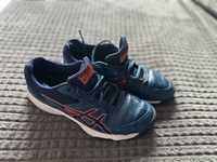 Buty asics badminton