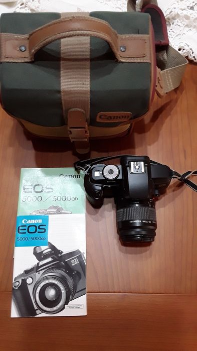 Máquina Fotográfica  Canon EOS 5000