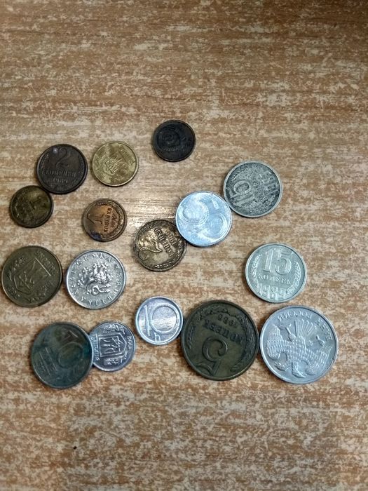 Нецке.  Шапочка-ірокез   монети радянські            .