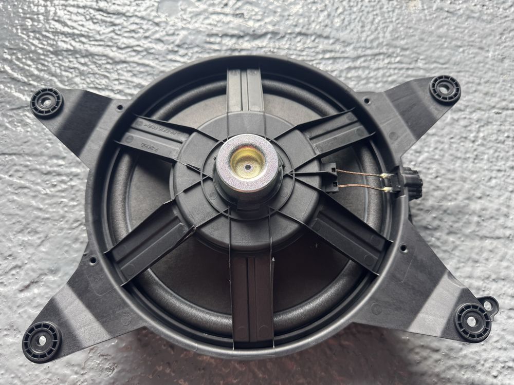 Sprzedam subwoofer audi a6 c7