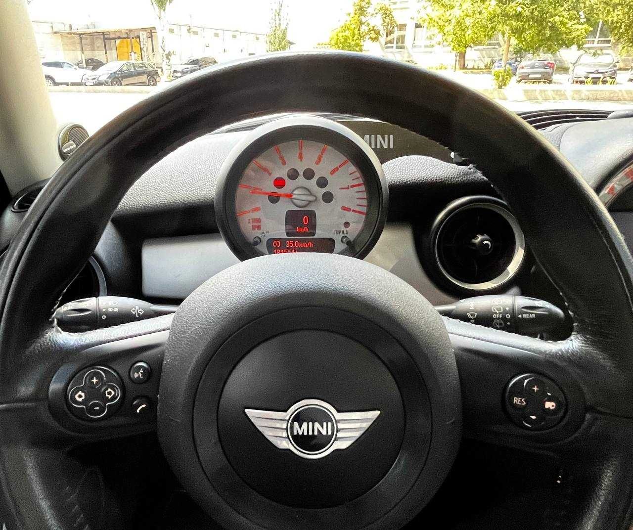 Mini Cooper 1,6 бензин механика