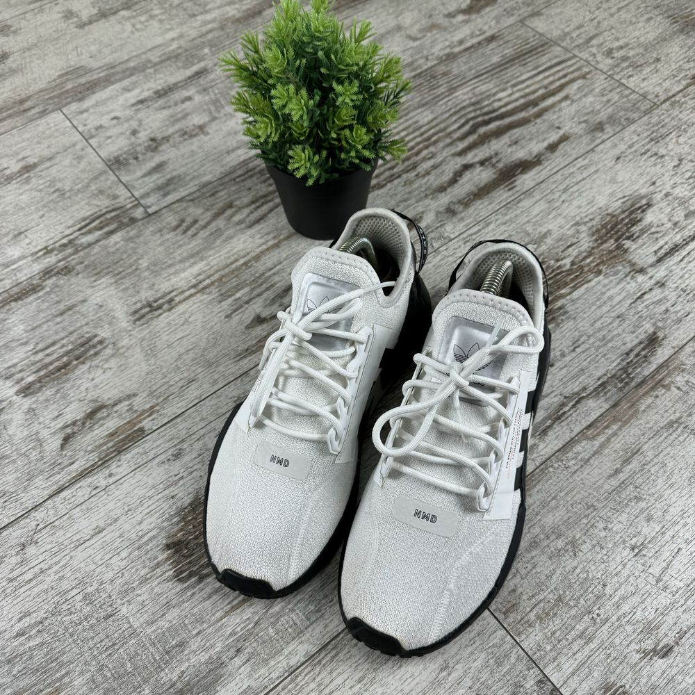 adidas NMD R1 V2 IE2246