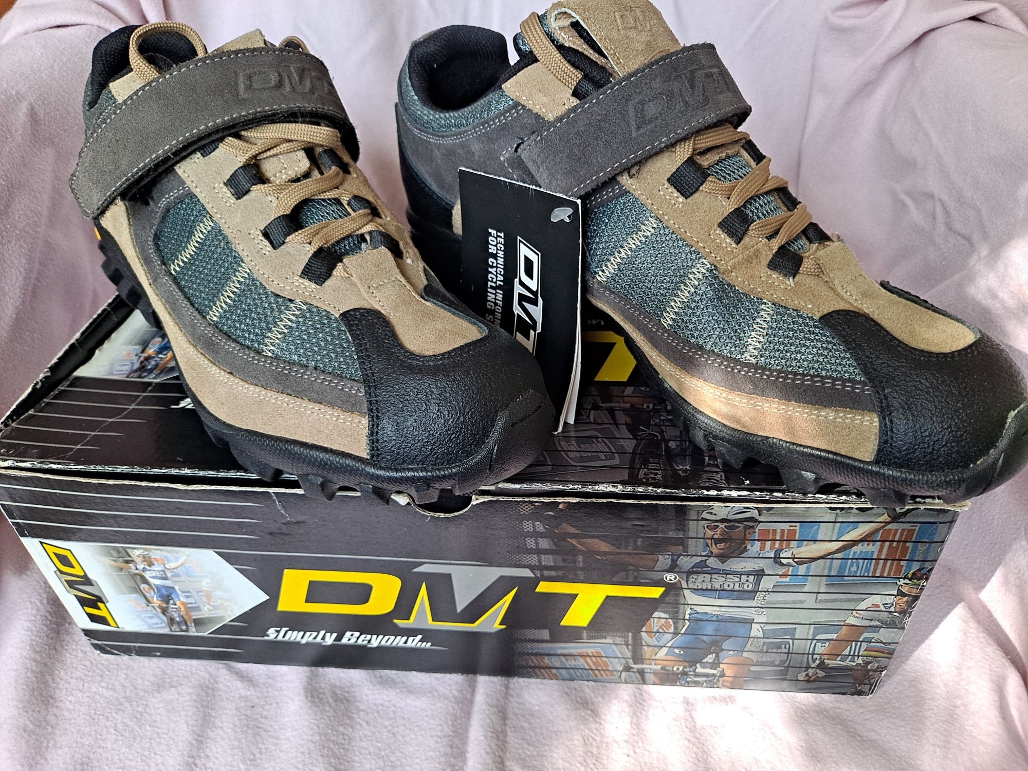 Buty rowerowe wpinane DMT KONDO turystyczne r. 42