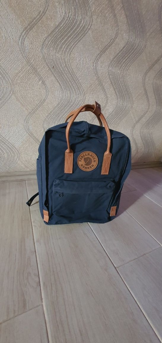 Продам Рюкзак Fjallraven Kanken No.2 Laptop 15 NAVY