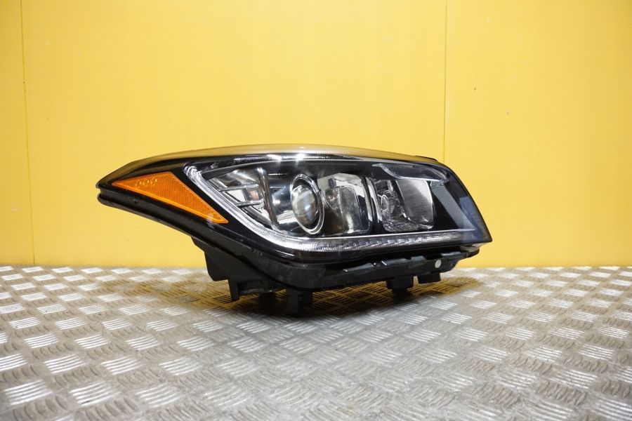 HYUNDAI GENESIS G80 SEDAN 2015 - REFLEKTOR LAMPA XENON LED PRAWA USA