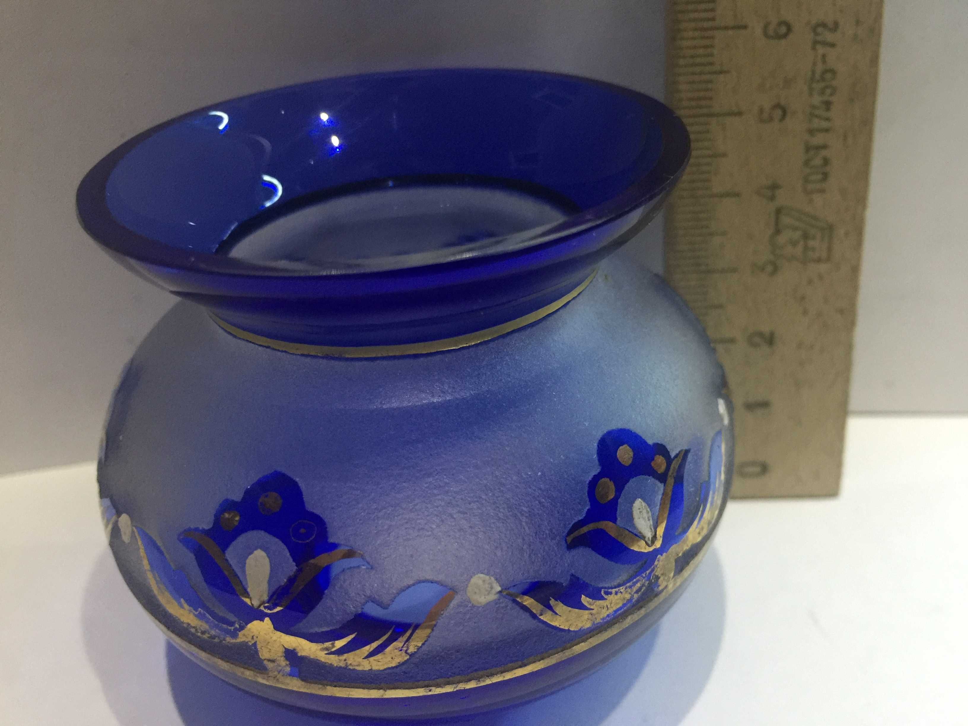 Міні-вазочка з синього скла з позолотою