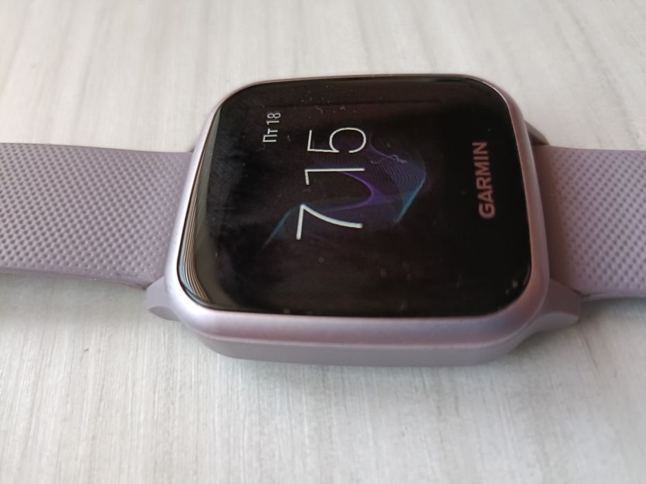 Смарт годинник Garmin Venu SQ