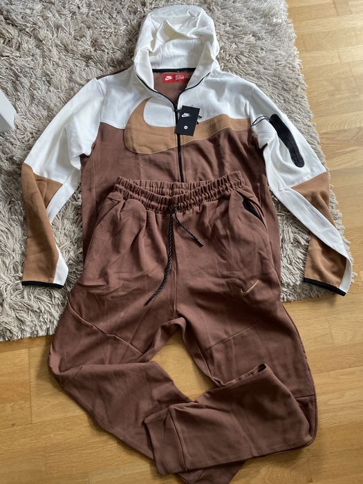 Dres nike M/L Nike bluza z kapturem