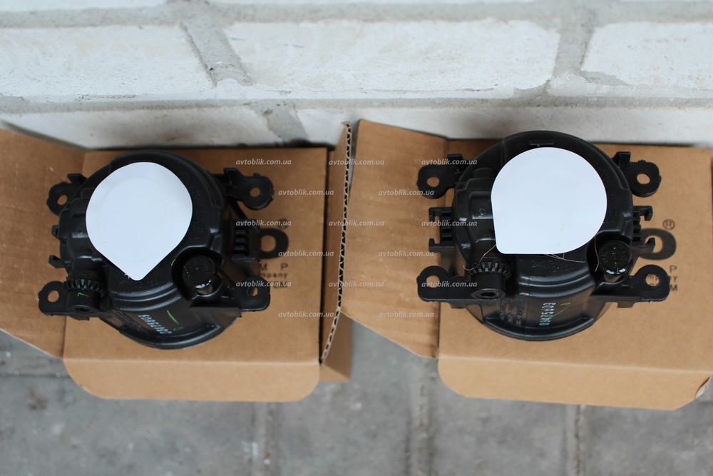 Противотуманка Renault Master, Opel Movano левая, правая, фара туманка