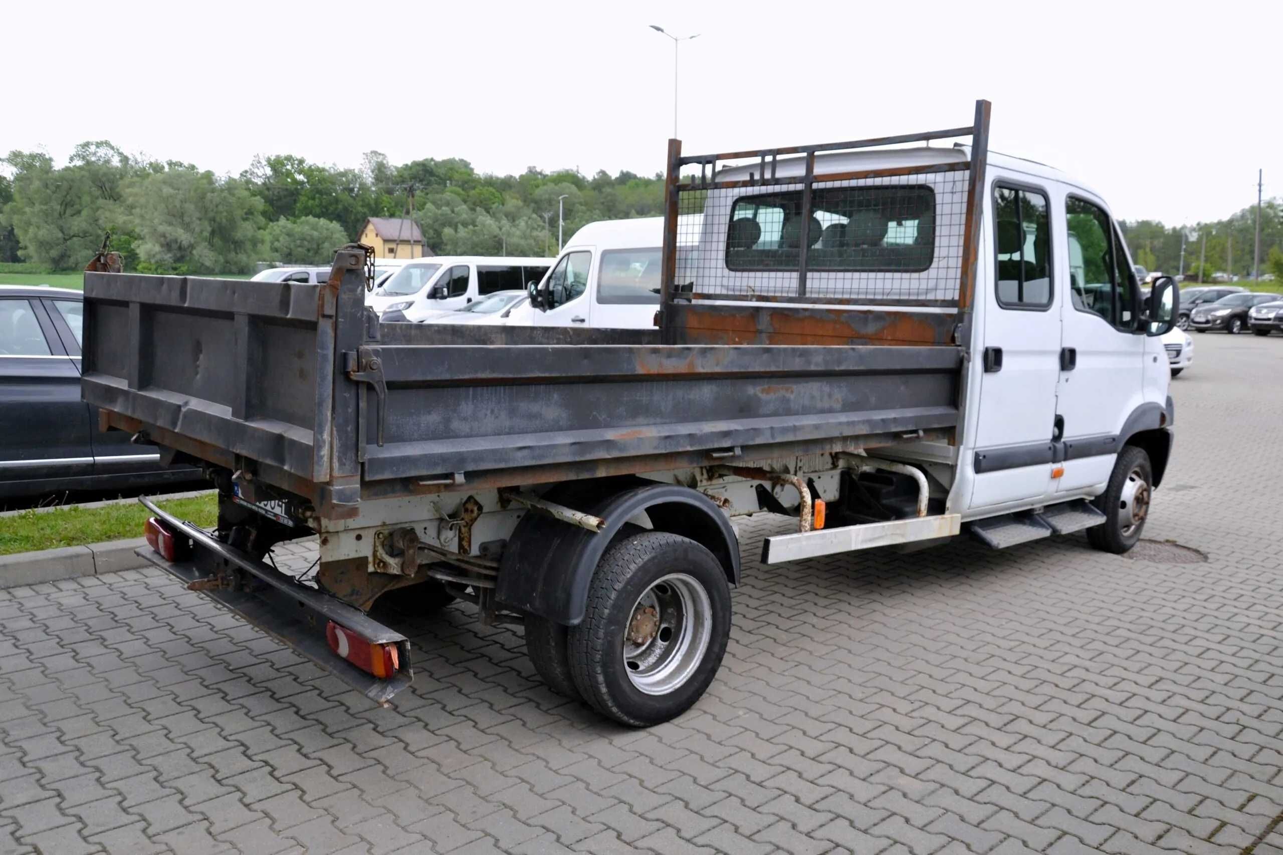 Na wynajem Renault Mascott Doka/Kiper - ICD Auto Kęty