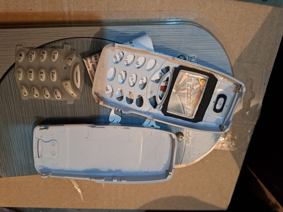 Nowa kolekcjonerska obudowa Nokia 3310 Looney Tunes