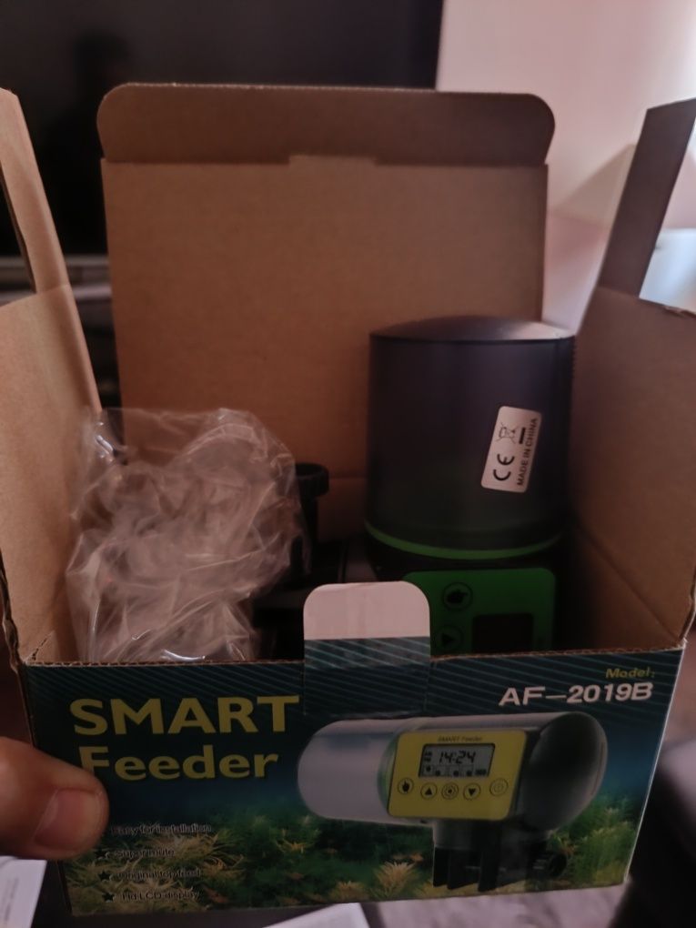 Alimentador automático digital para aquários