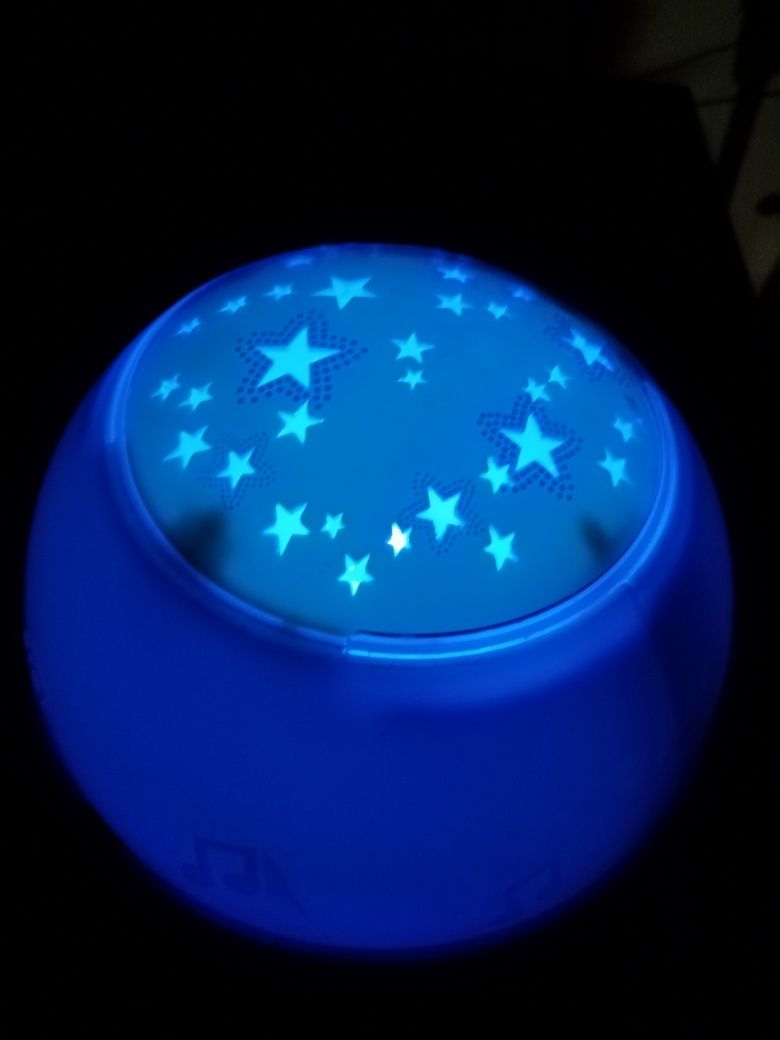 Brinquedos com música para bebés