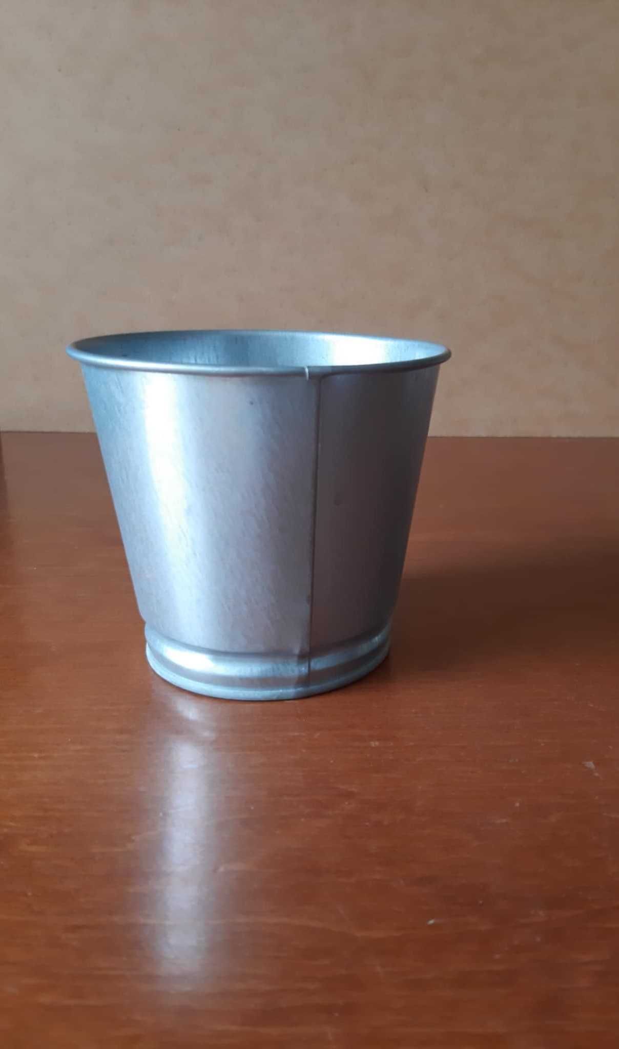 Osłonka doniczki stal galwanizowana IKEA Bintje średnica 9cm