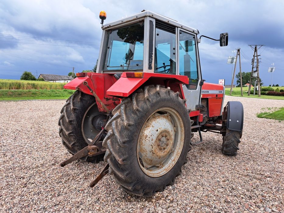 Ciągnik Massey Ferguson 698