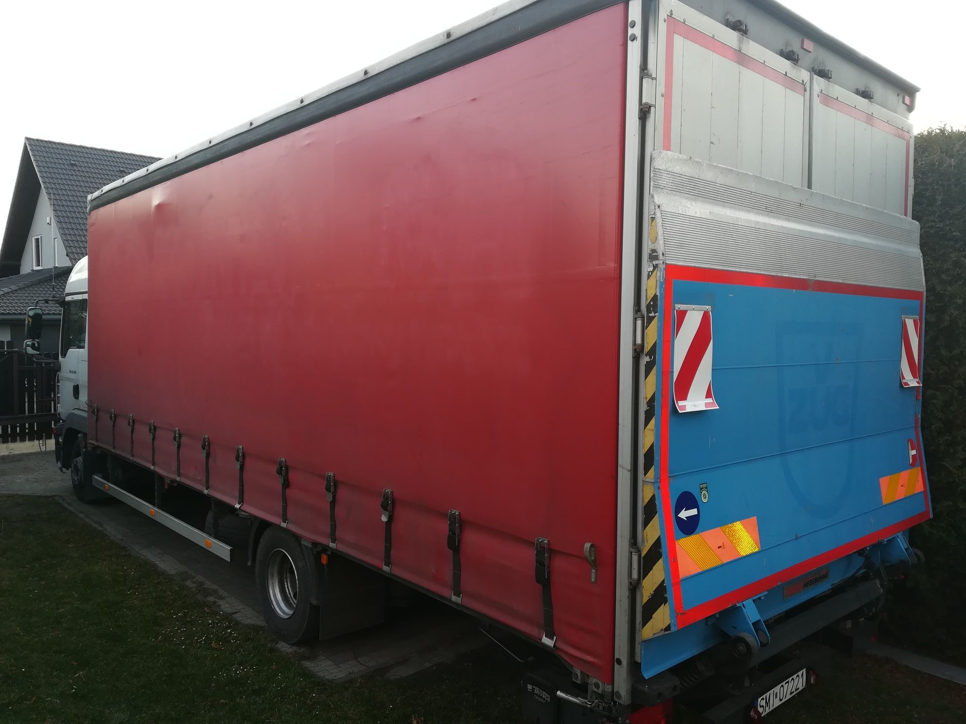 Transport ciężarowy solówka ciężarówka 5,8 ton firanka winda 1,5t