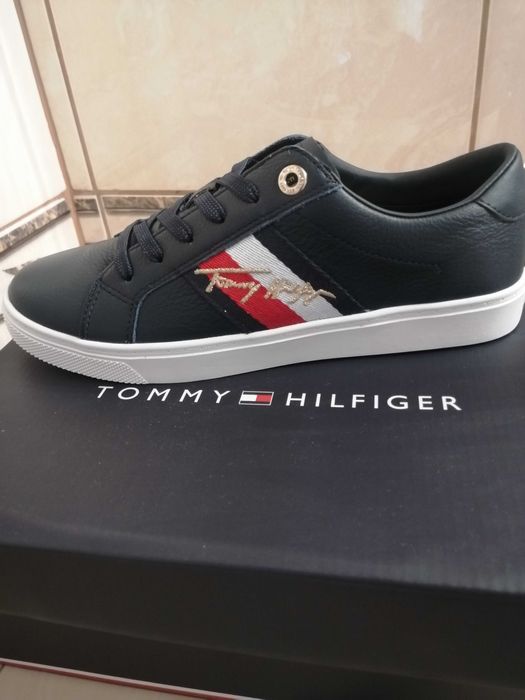 Oryginalne  buty  TOMMY HILFIGER