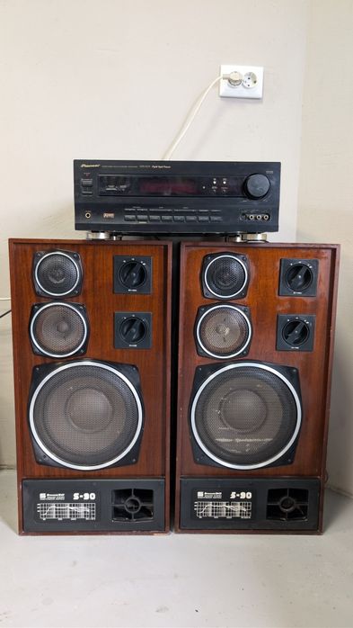 Акустична система Radiotehnika S90, ресівер Pioneer VSA E03
