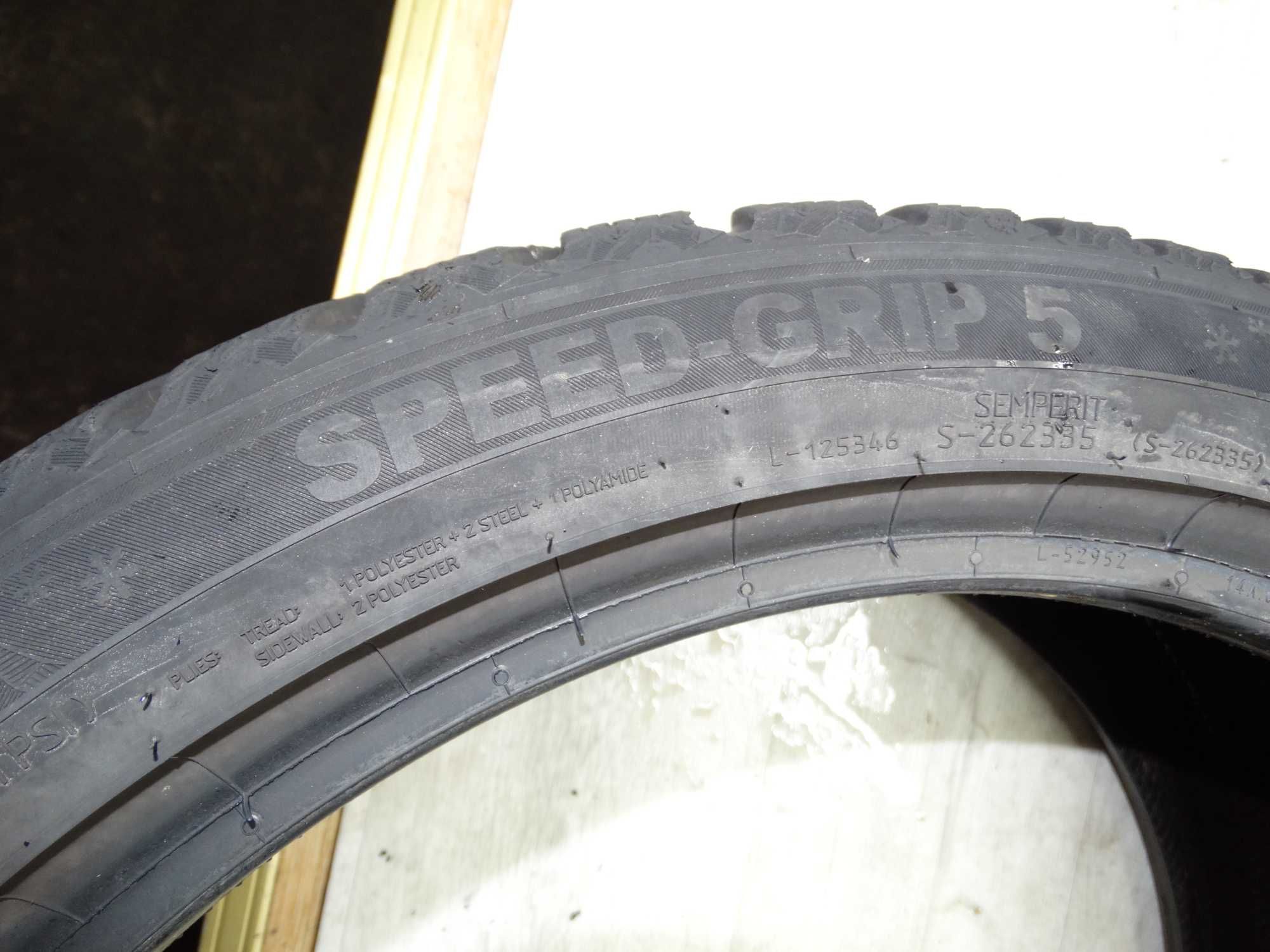 шини пара 225 40 18 зима 6 мм semperit sped grip 5