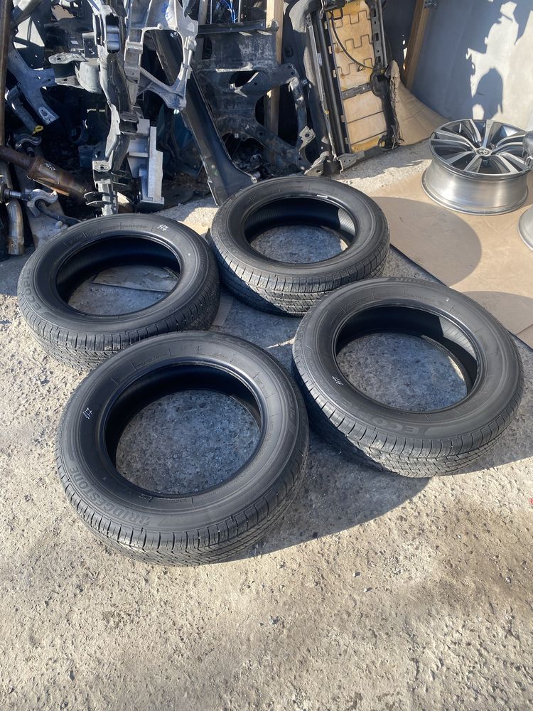 Шини Bridgestone Ecopia H/L 422 plus 215 65 R17 гума резина