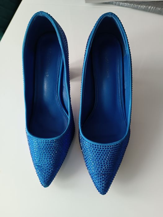 Buty na obcasie , rozm 38
