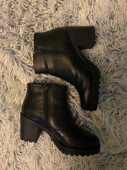 Шкіряні ботильйони Vagabond чорні