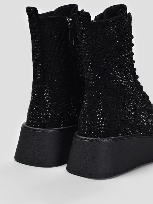 Жіночі ботінки