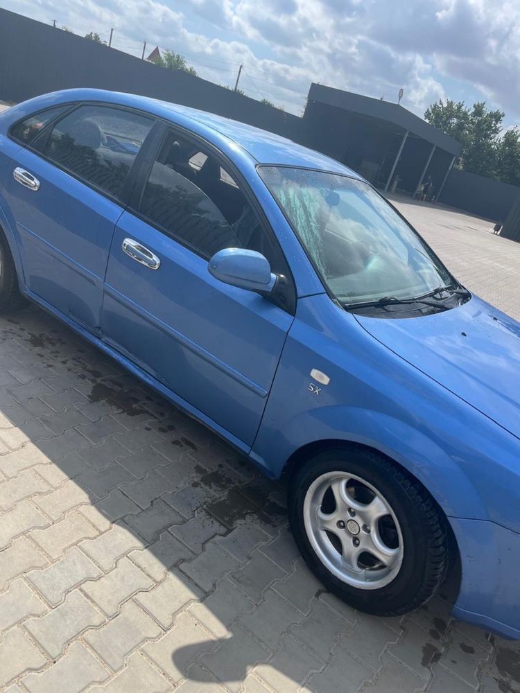 Продам lacetti 1.8