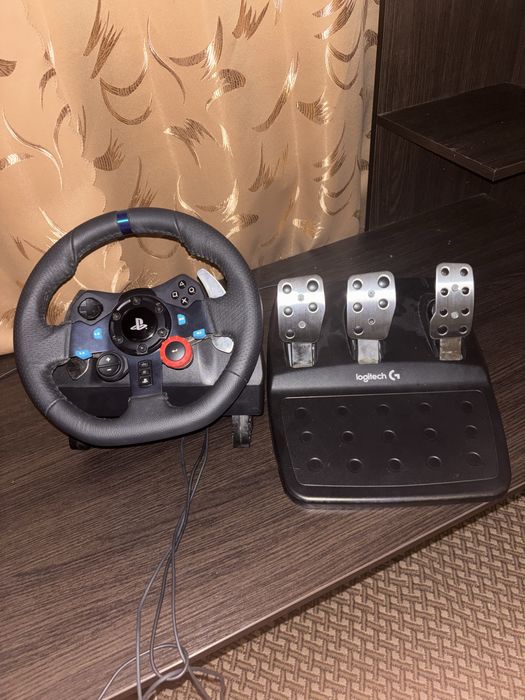 Игровой руль с педалями G29 Driving force