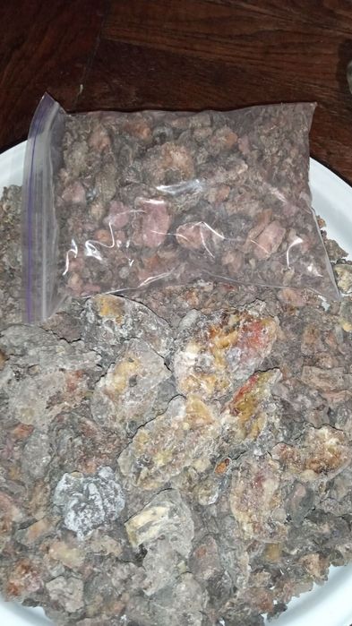 смола соснова  100%  натуральна.