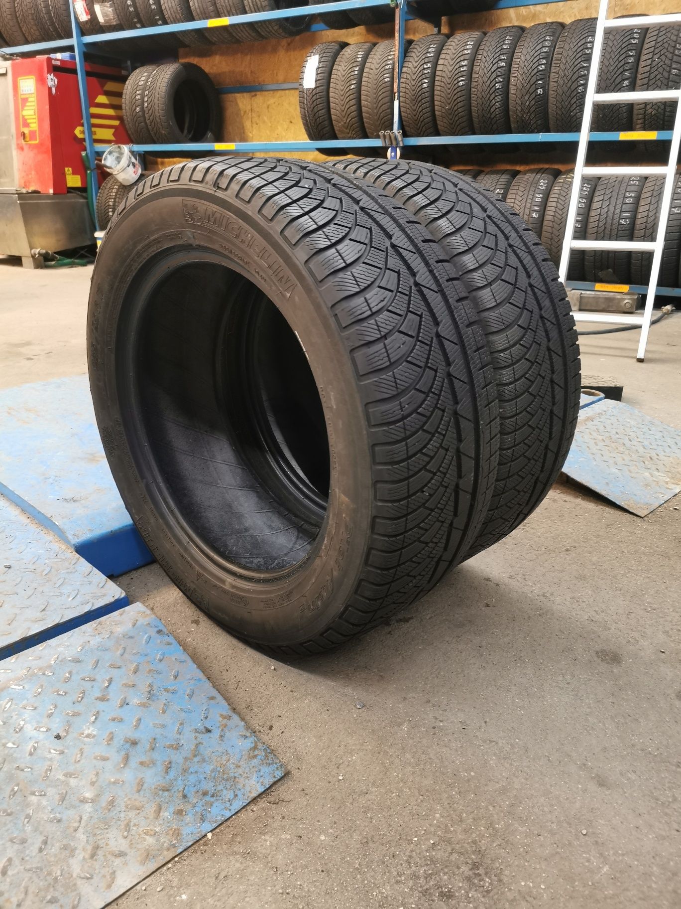 Para opon 235/55R17 103V Michelin Pilot Alpin z 2019r.