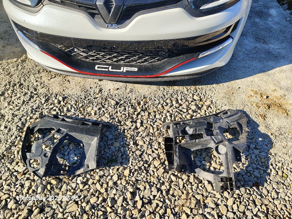 Zawieszenie Megane RS 3 III zaślepka wzmocnienie zderzaka  zwrotnica