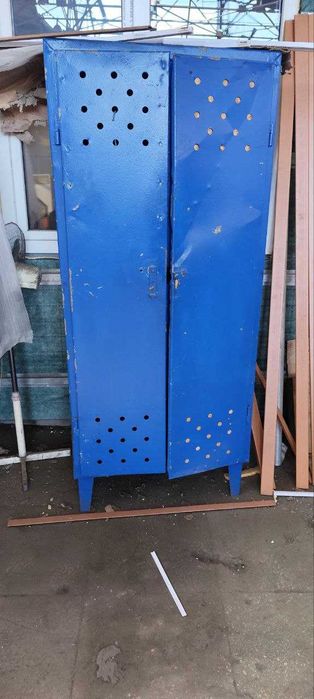 Продам ящики для раздевалок